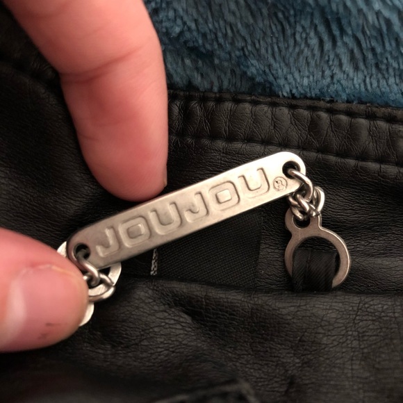 Black leather jacket! - Picture 3 of 3